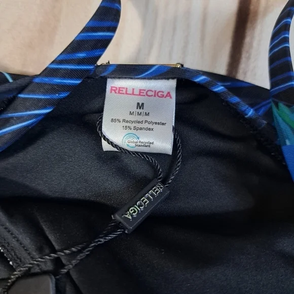 Relleciga Leaf Print One Piece Swimsuit Size Medium - Picture 2 of 8